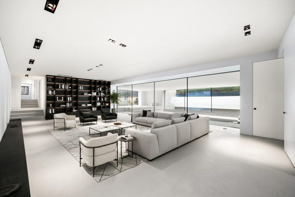 2043fcc24b2089f89f15c11b6986c09f