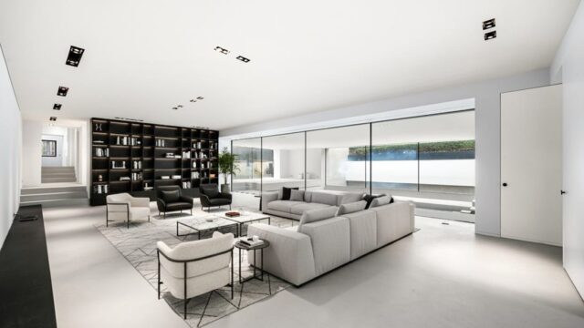 2043fcc24b2089f89f15c11b6986c09f